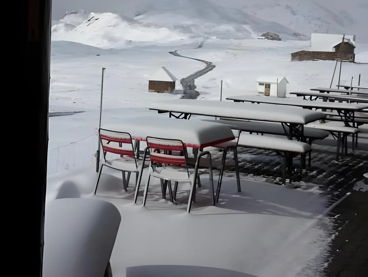 Berggasthaus Tannalp Terrasse