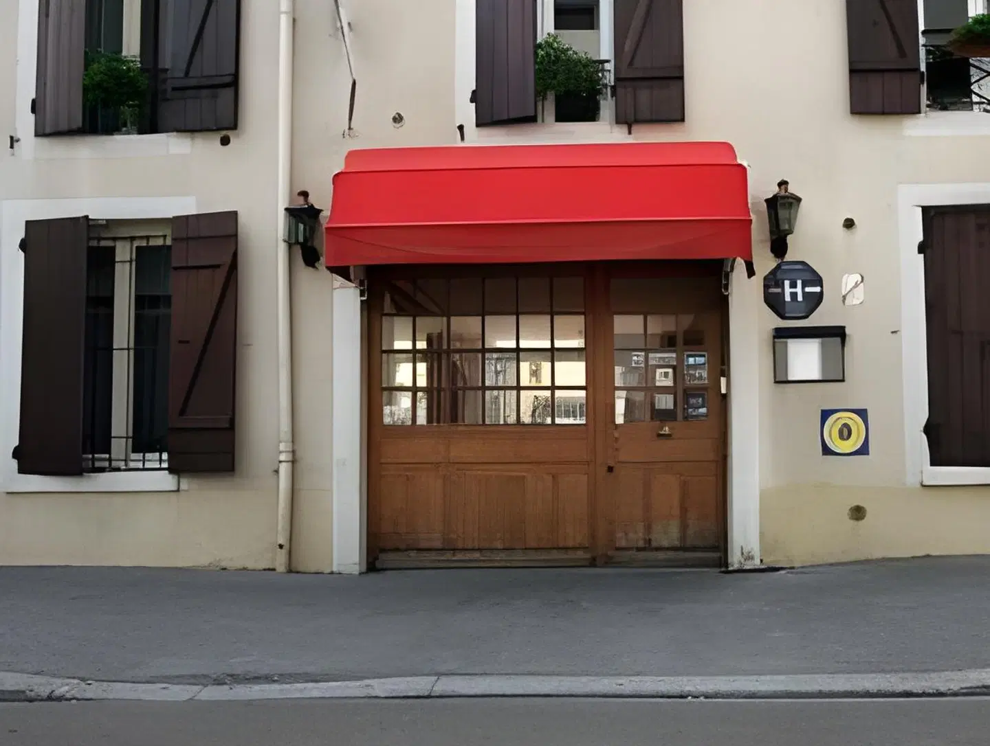 République EXTERIOR