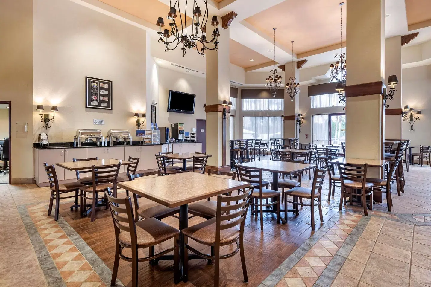 Best Western Gateway Grand Bar