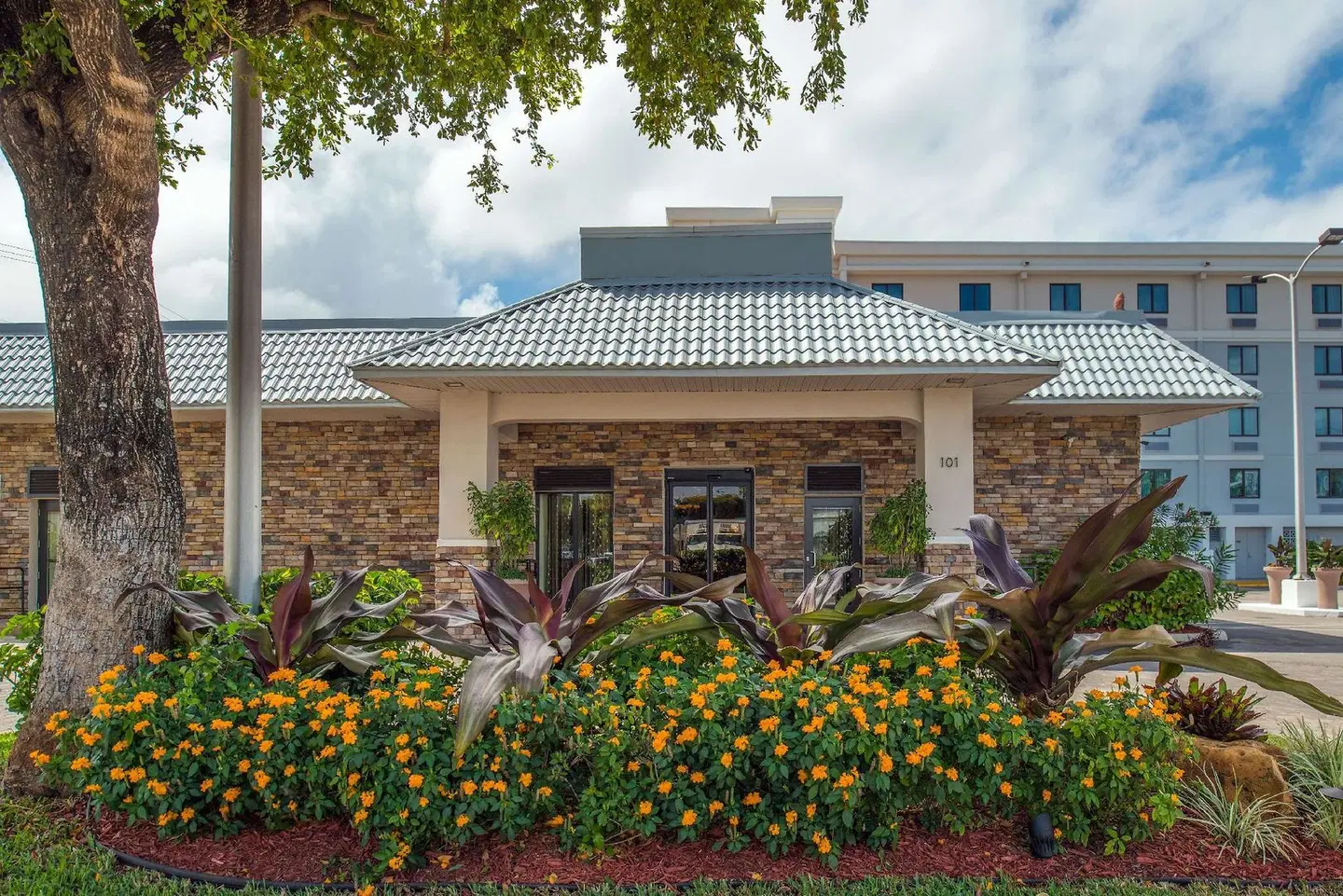Best Western Plus Hollywood/Aventura EXTERIOR