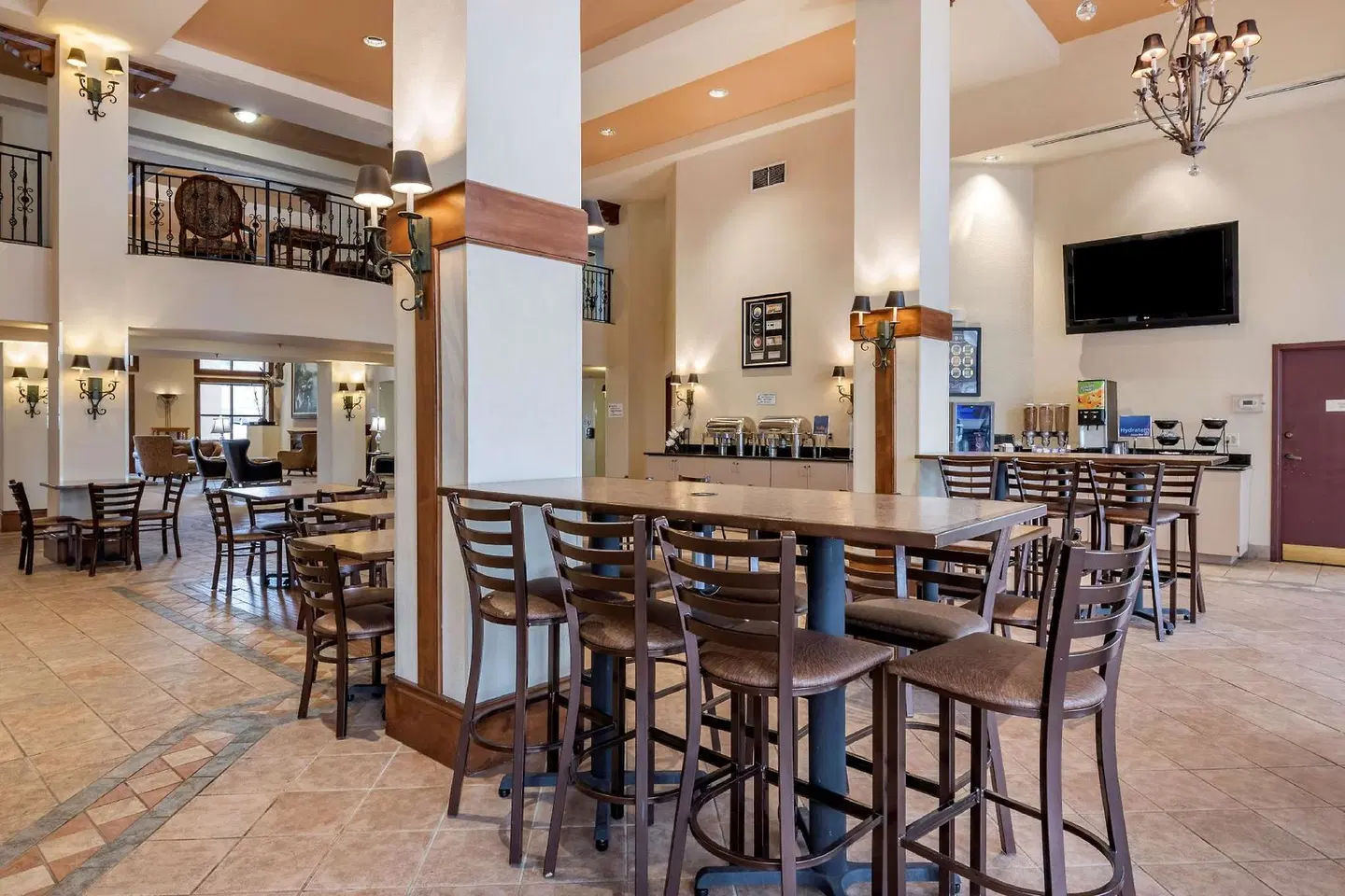 Best Western Gateway Grand Bar