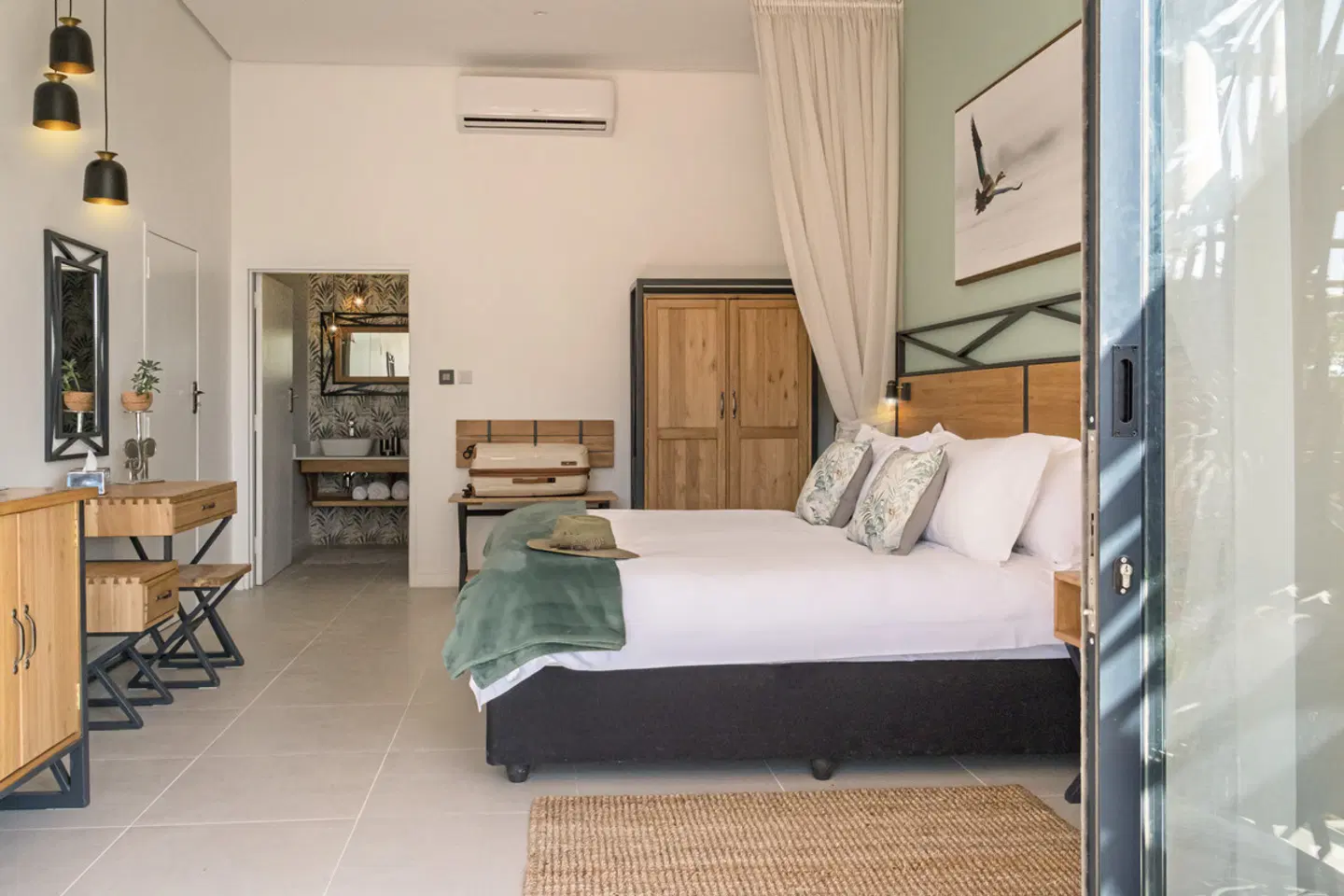 Waterfalls Lodge ROOM_EXAMPLE