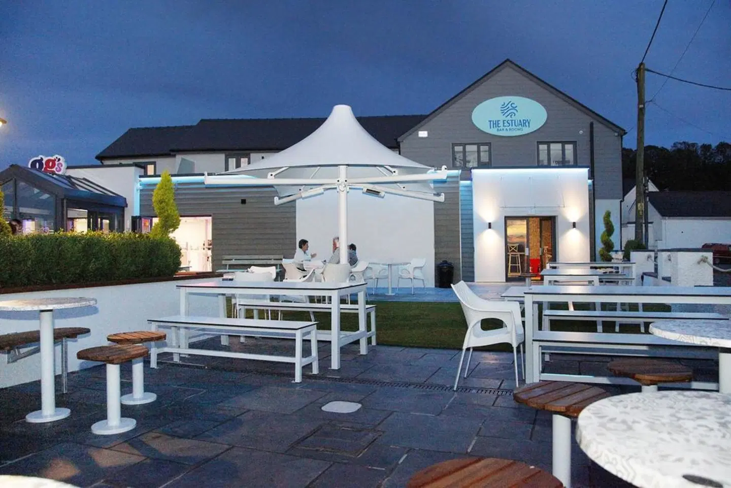 The Estuary Bar and Rooms Terrasse