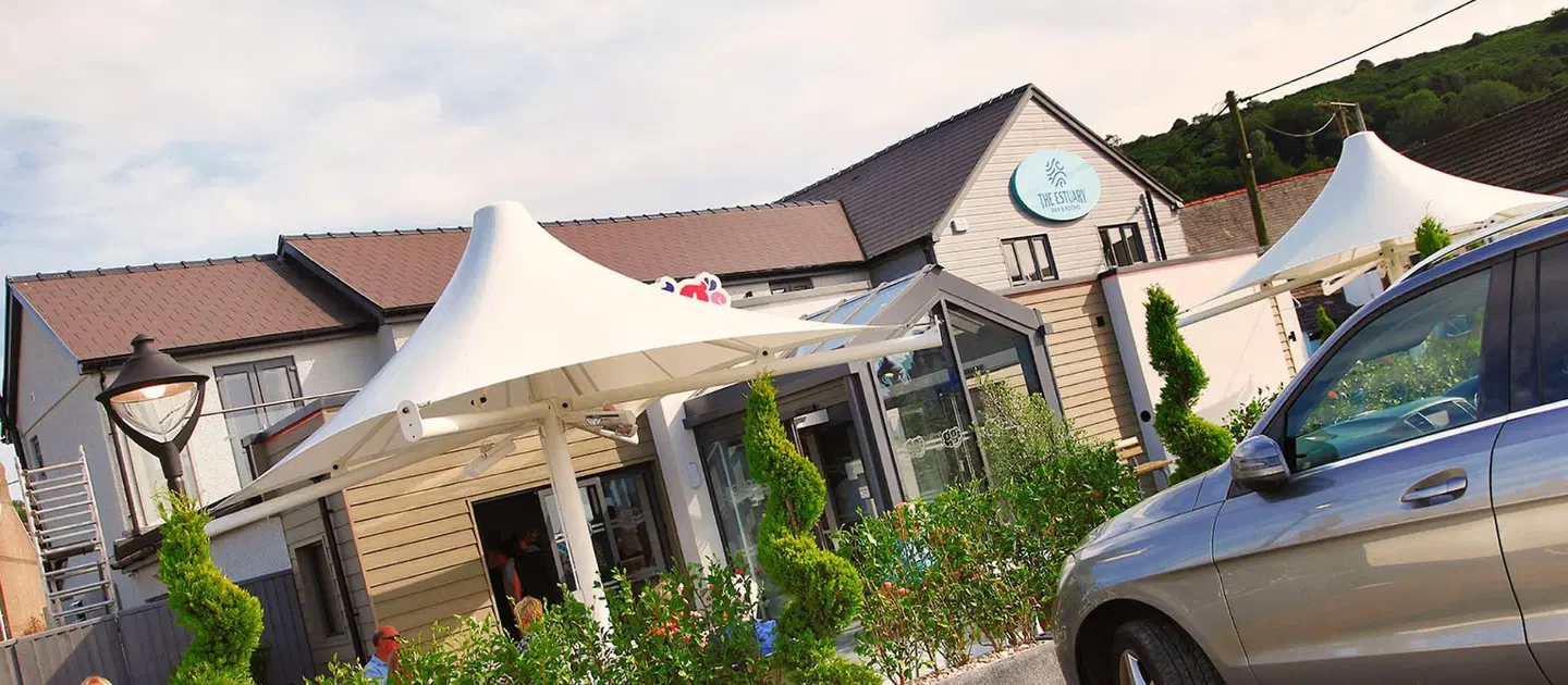 The Estuary Bar and Rooms EXTERIOR