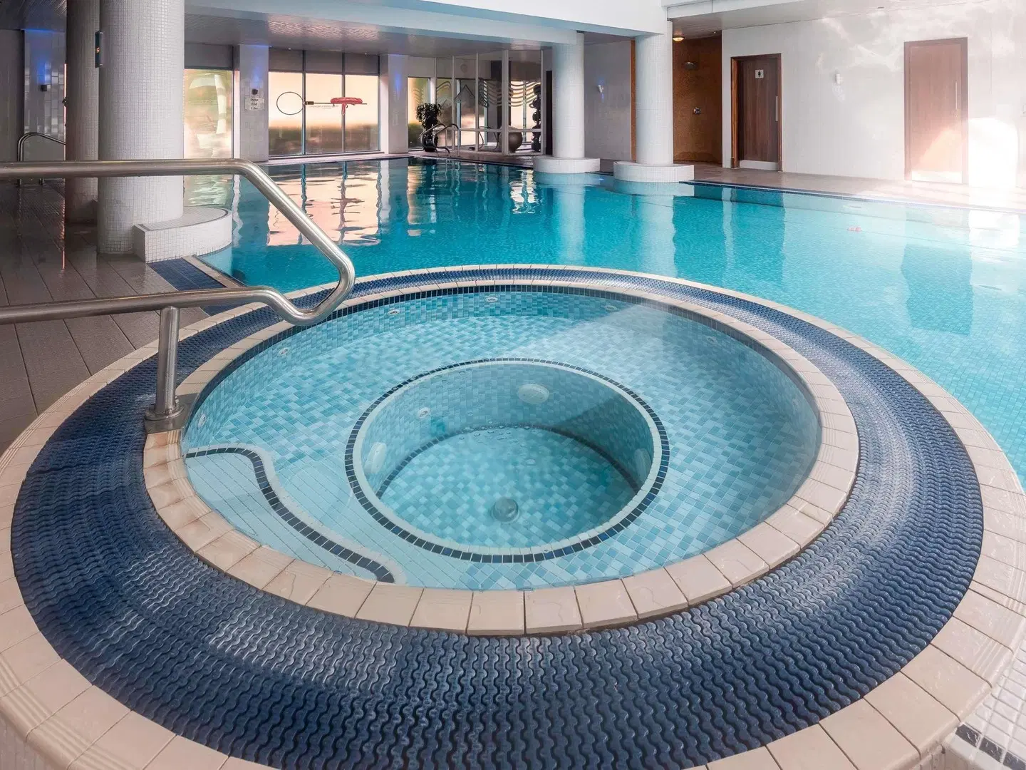 Novotel Cardiff Centre Hotel Hallenbad