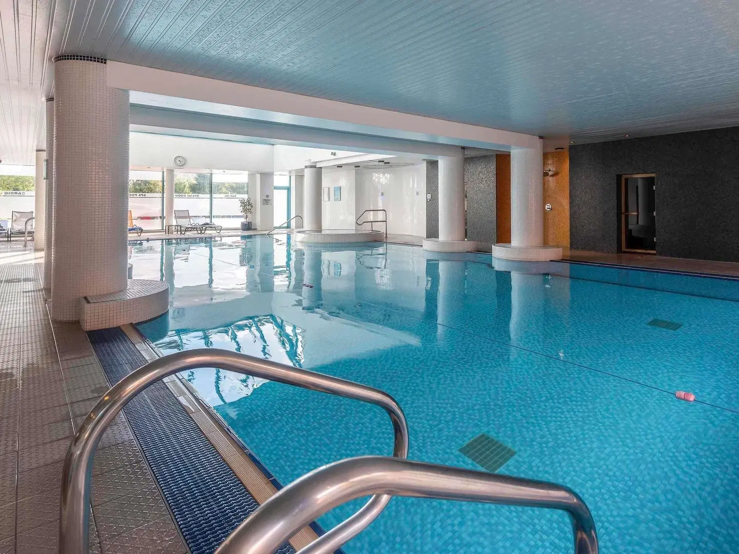 Novotel Cardiff Centre Hotel Hallenbad