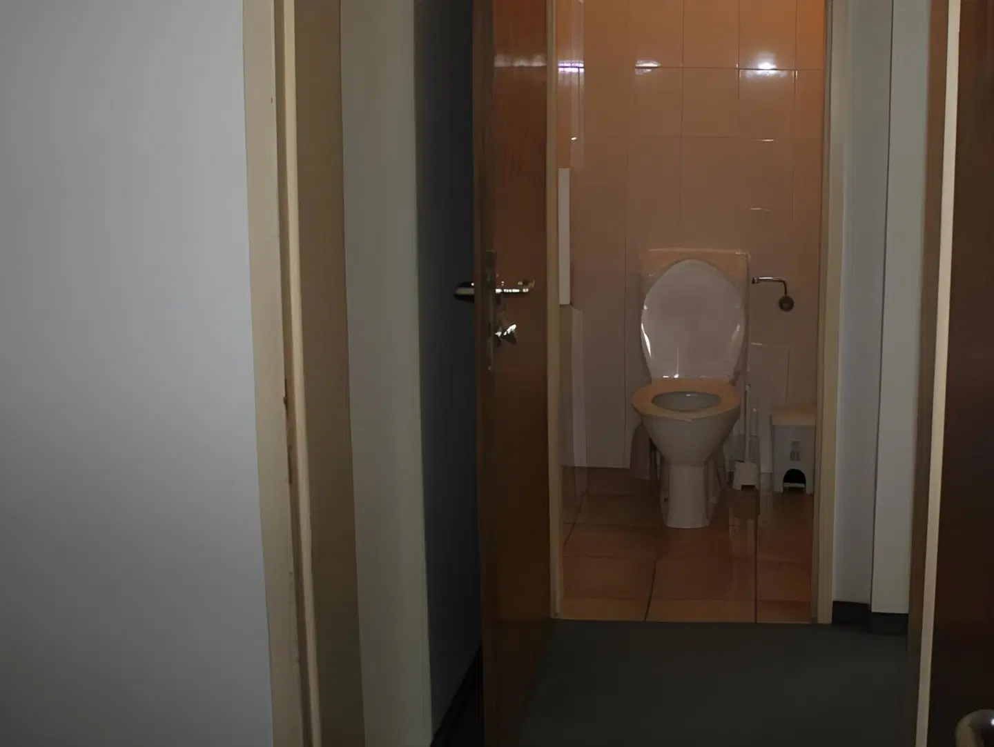 Arnes Hotel Vienna Badezimmer