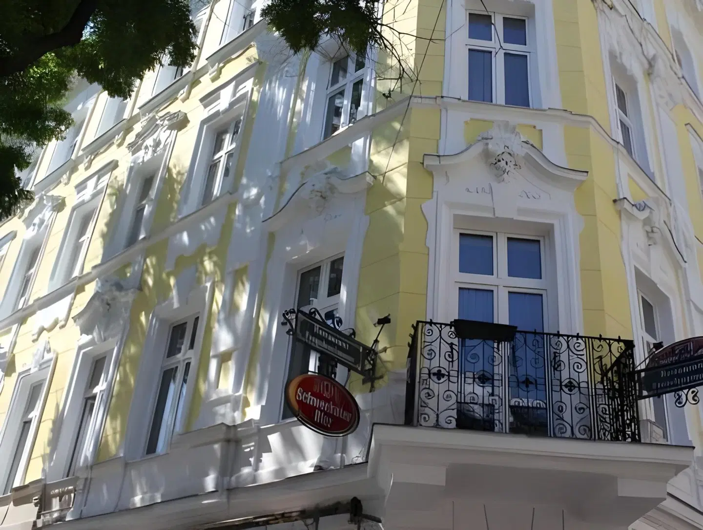 Arnes Hotel Vienna EXTERIOR