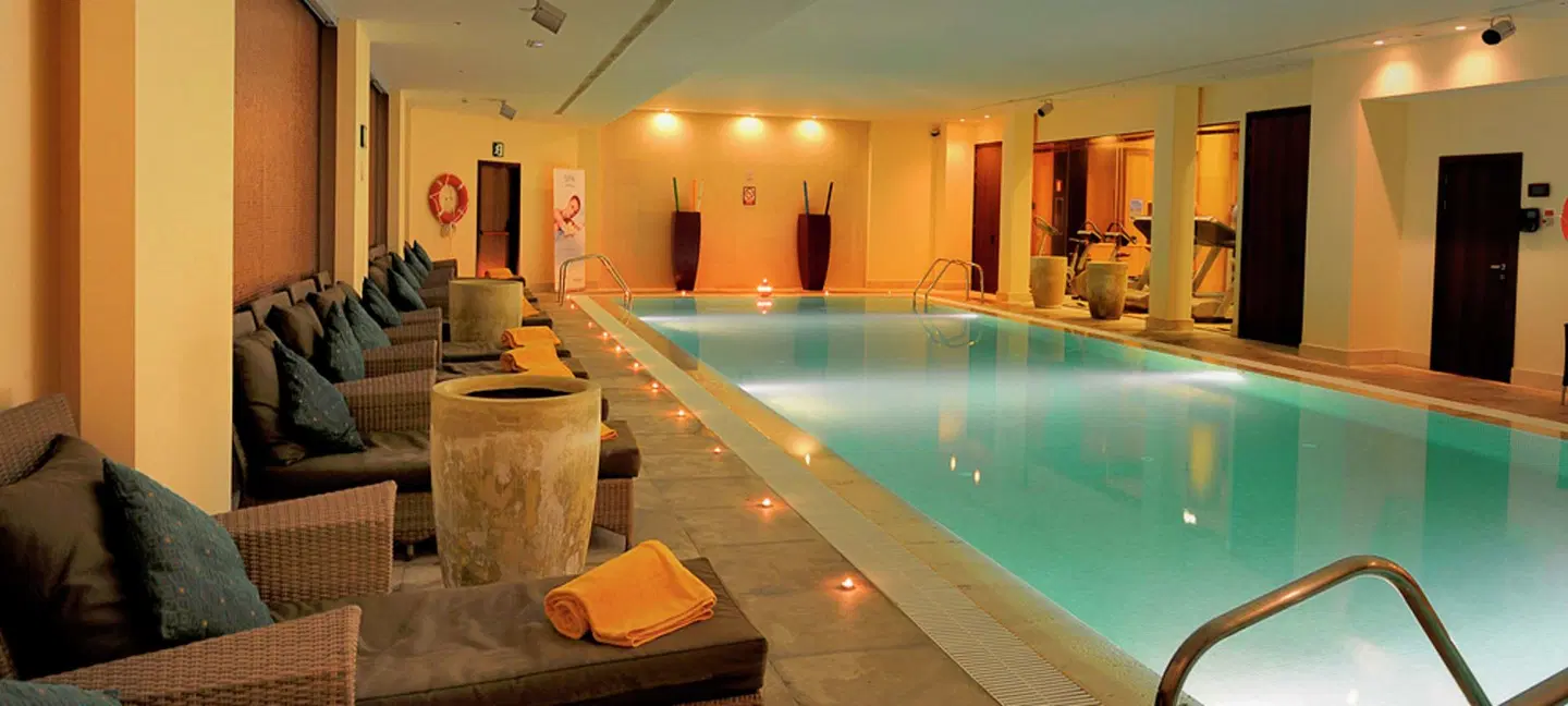 DoubleTree by Hilton La Torre Golf & Spa Resort Hallenbad