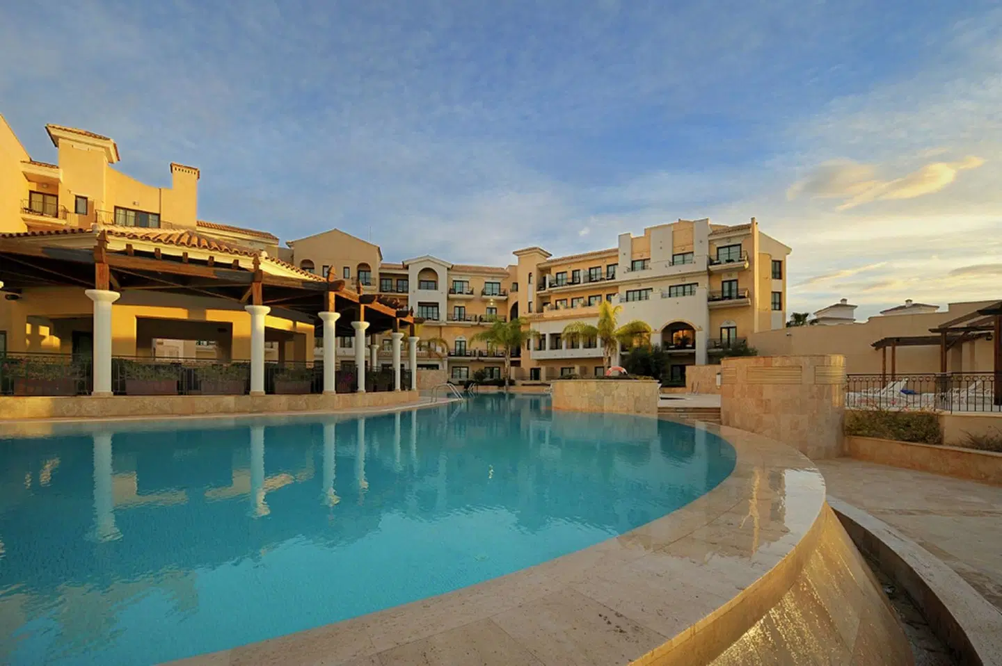 DoubleTree by Hilton La Torre Golf & Spa Resort OUTDOOR_POOL