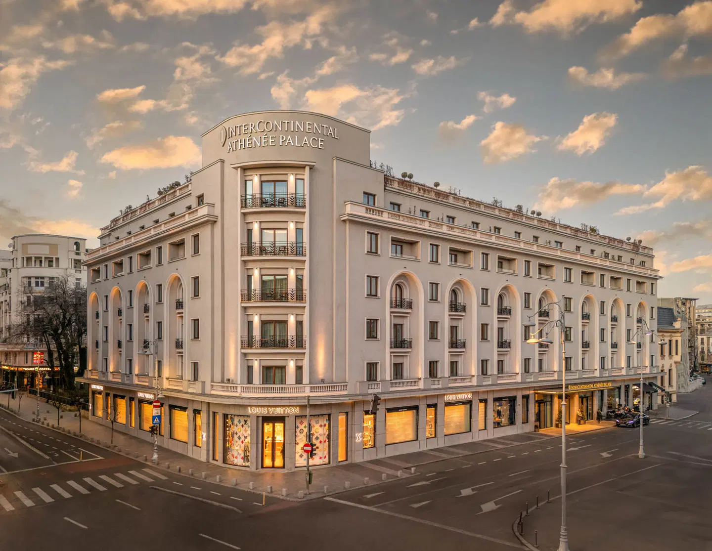 Athénée Palace Hilton Bucharest EXTERIOR