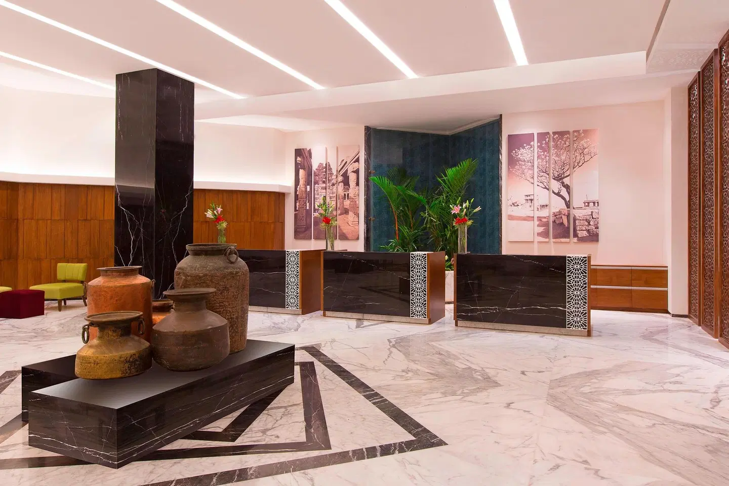 Four Points by Sheraton Bengaluru, Whitefield LOUNGE_LOBBY