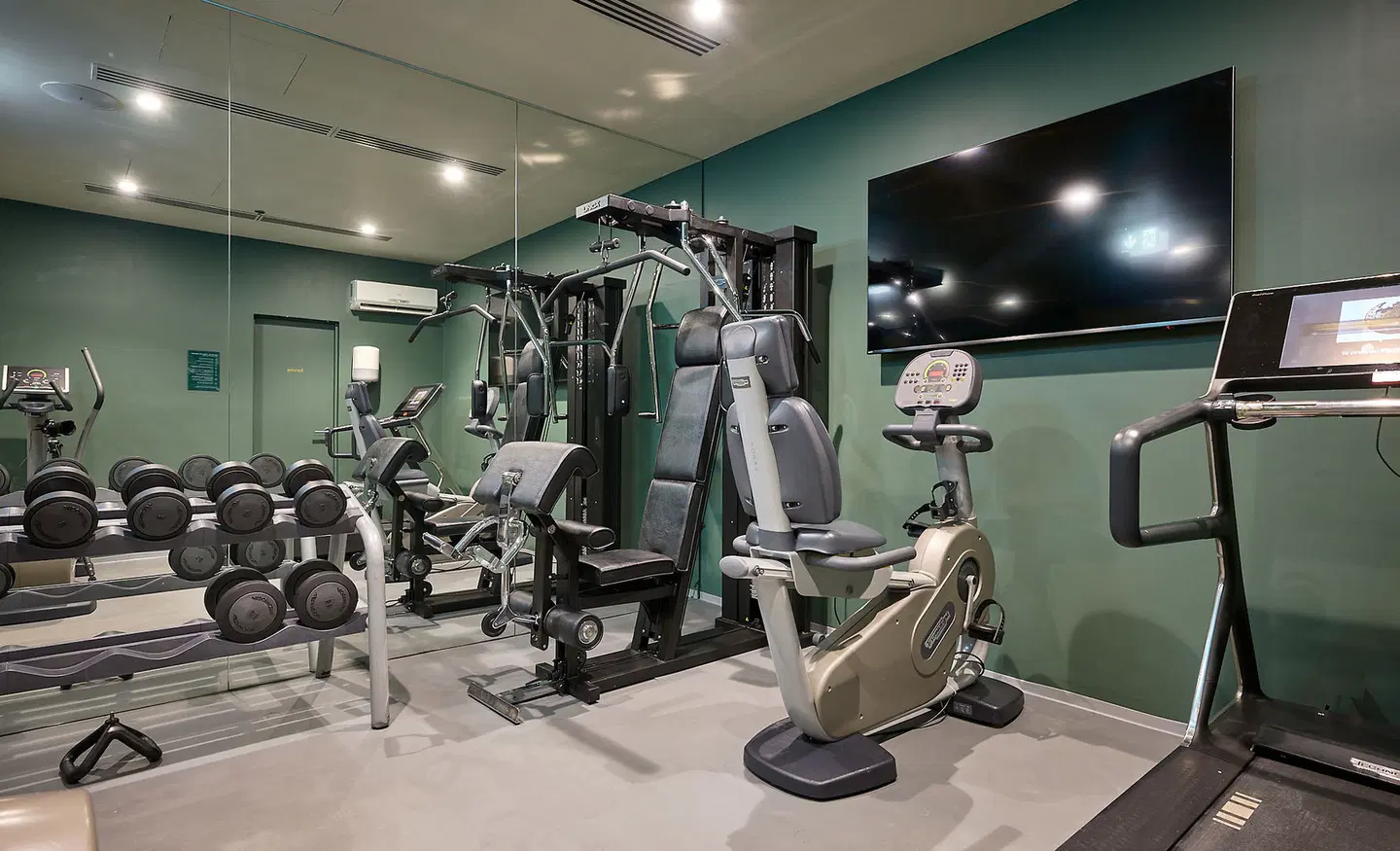 Verno House SPORTS_AND_LEISURE