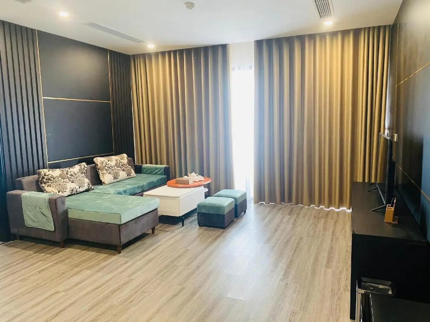 Diamond Van Don ROOM_EXAMPLE