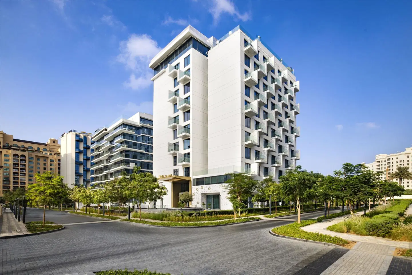 Tumbi Hotel Dubai The Palm, Tapestry Collection by Hilton EXTERIOR