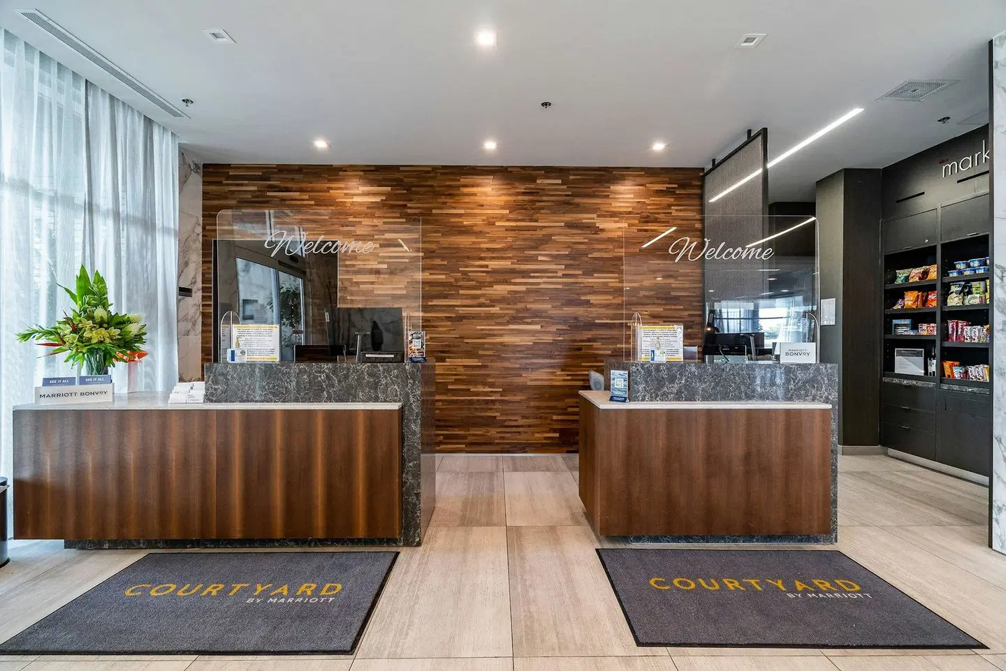 Courtyard by Marriott Burlington LOUNGE_LOBBY