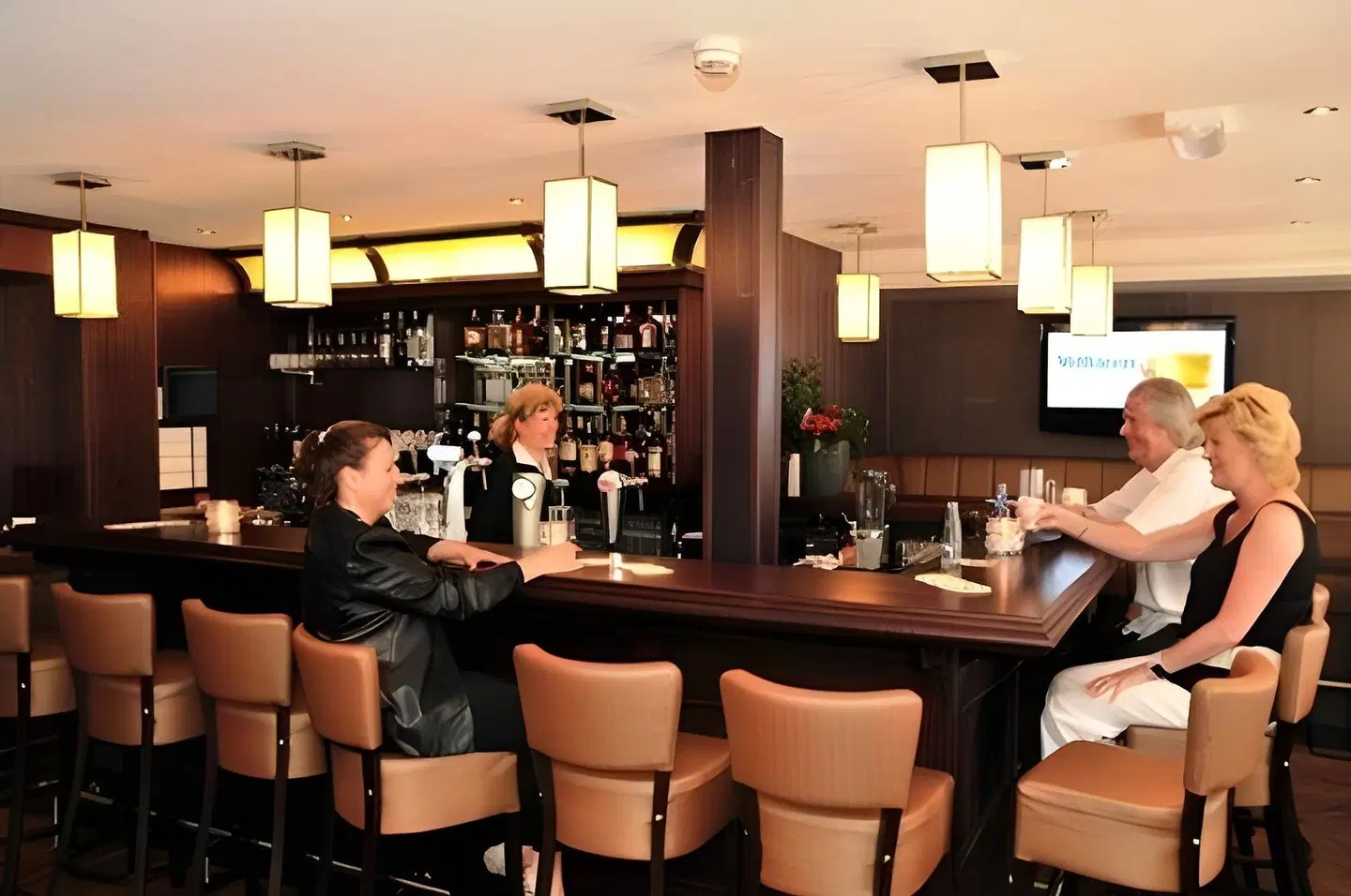 Chariot Bar