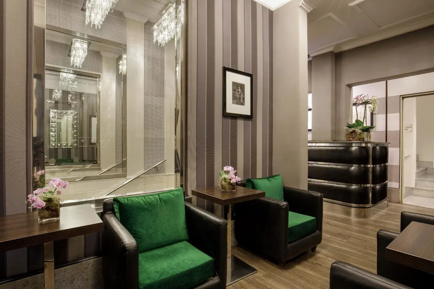 Royal Court LOUNGE_LOBBY