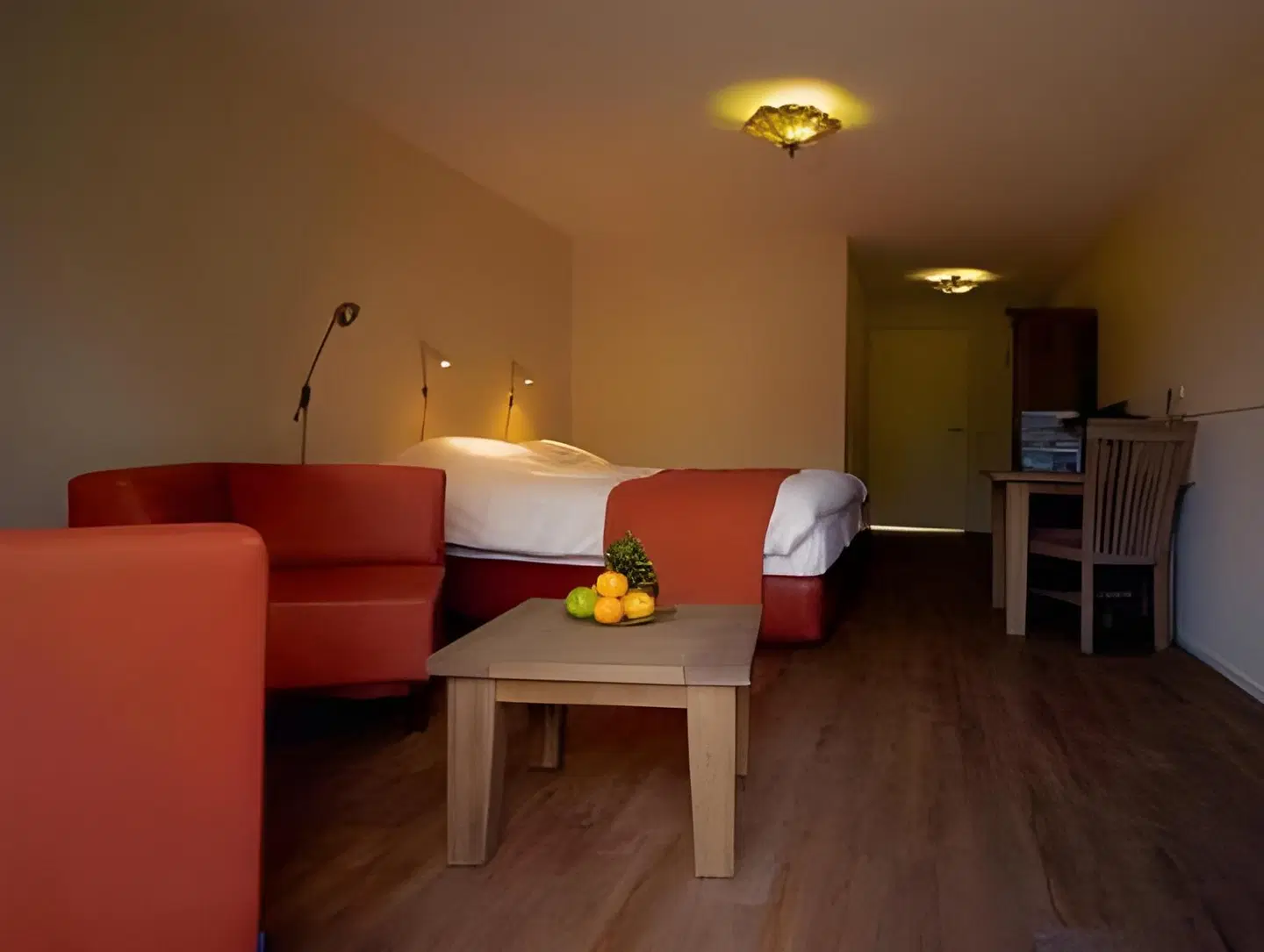 Dolores ROOM_EXAMPLE