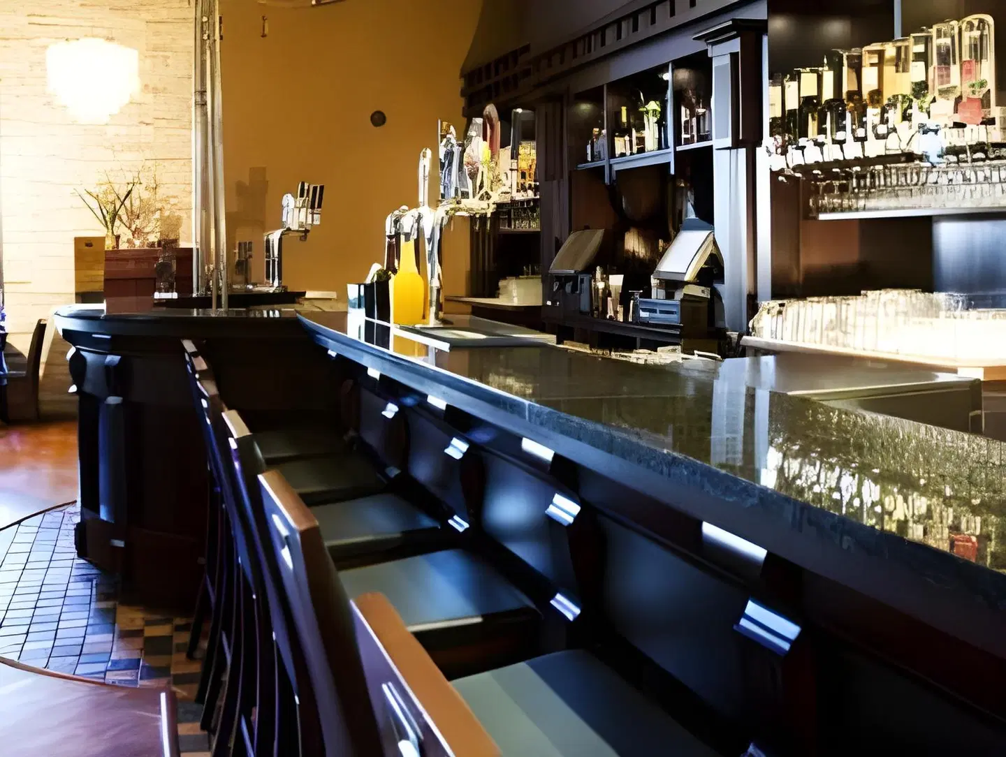 Farmers Kitchen Hotel Bar