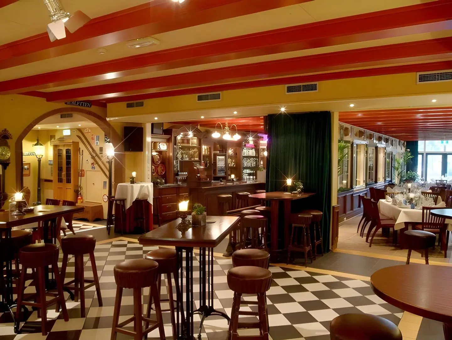 De Rustende Jager Bar