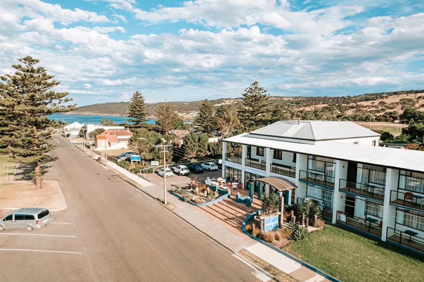 Seafront Hotel EXTERIOR