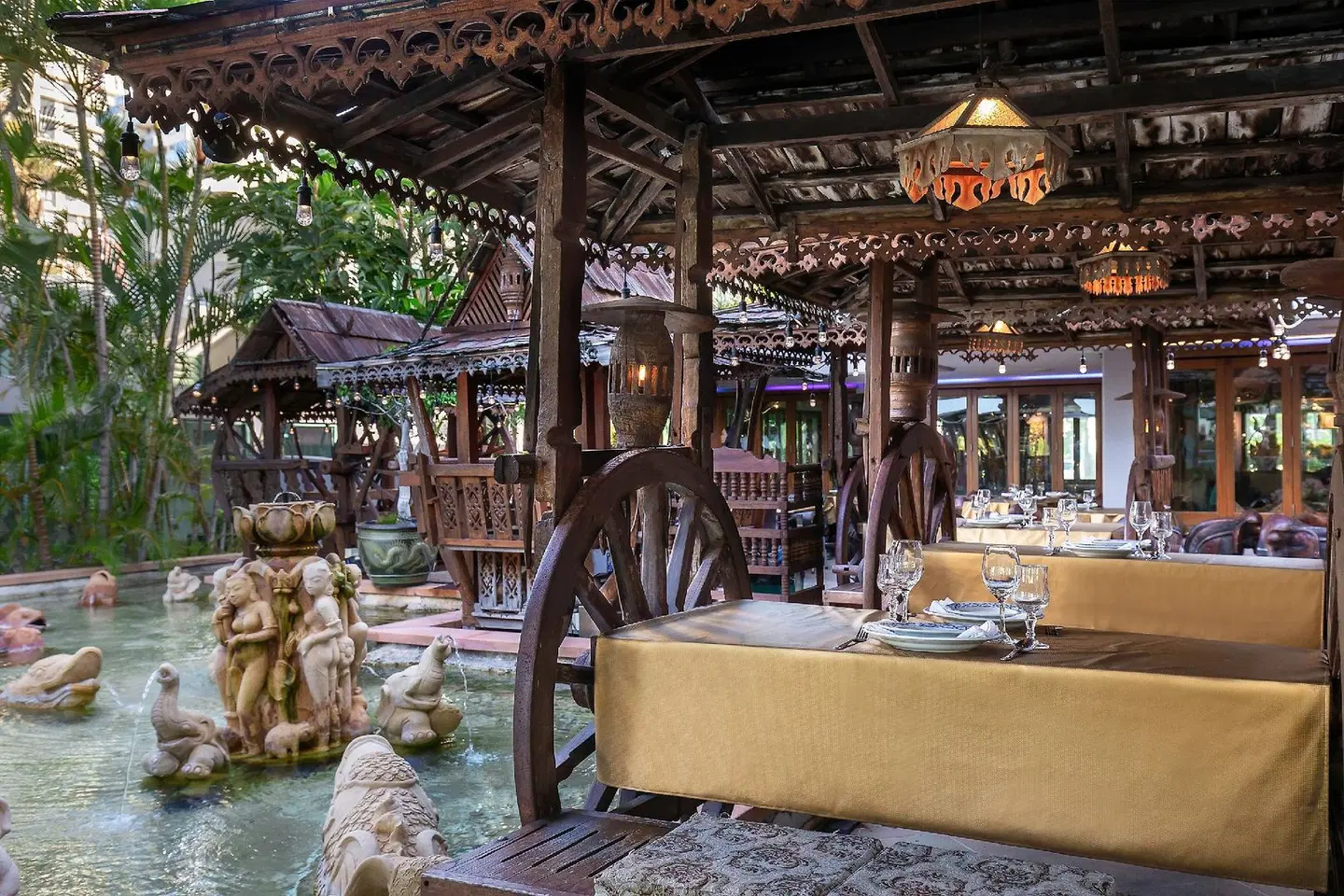 Mantra Crown Towers Restaurant
