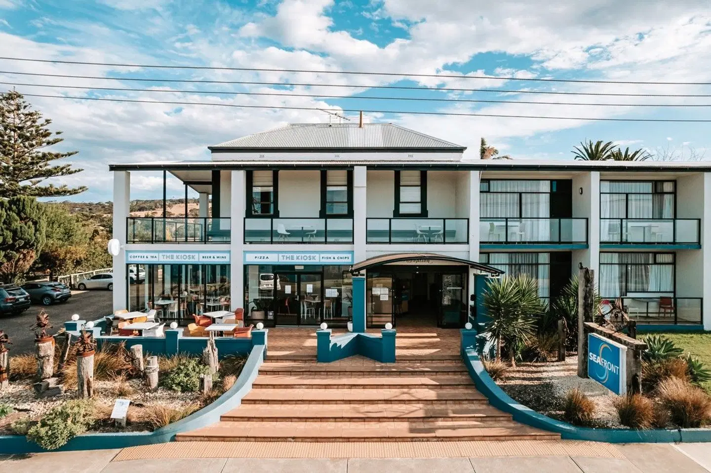 Seafront Hotel EXTERIOR