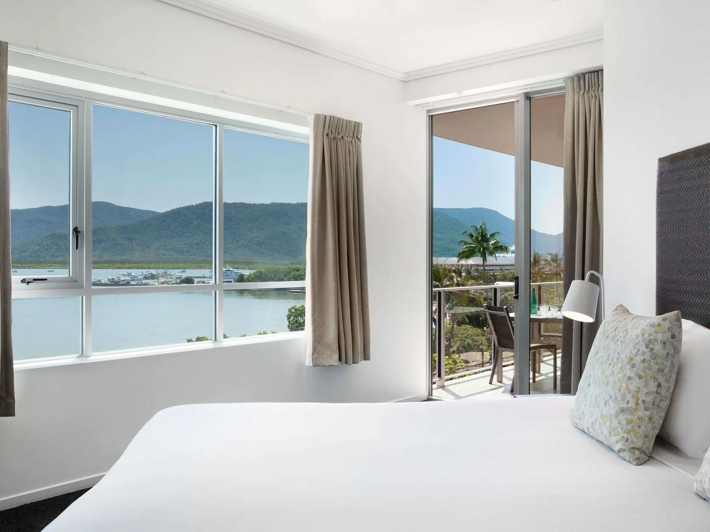 Mantra Trilogy ROOM_EXAMPLE