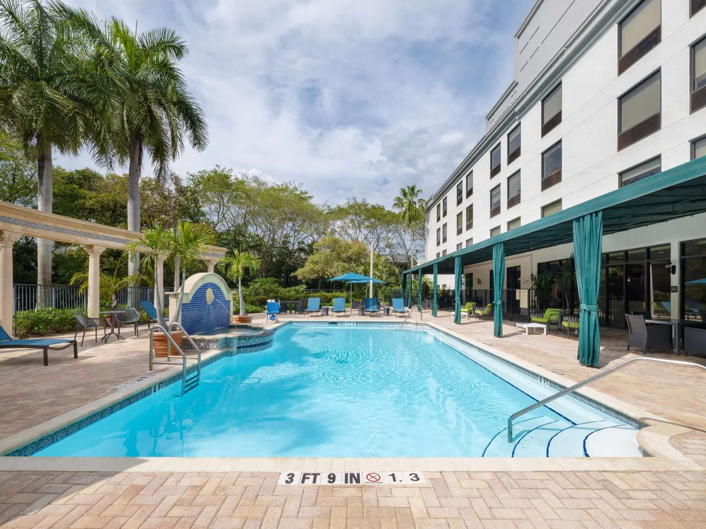 Hampton Inn Boca Raton-Deerfield Beach OUTDOOR_POOL