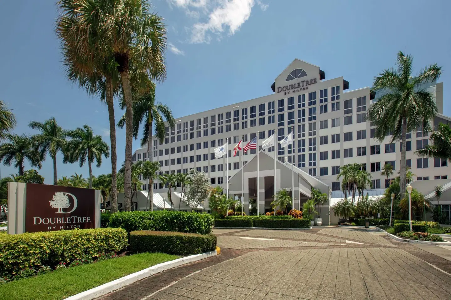 DoubleTree by Hilton Deerfield Beach - Boca Raton EXTERIOR