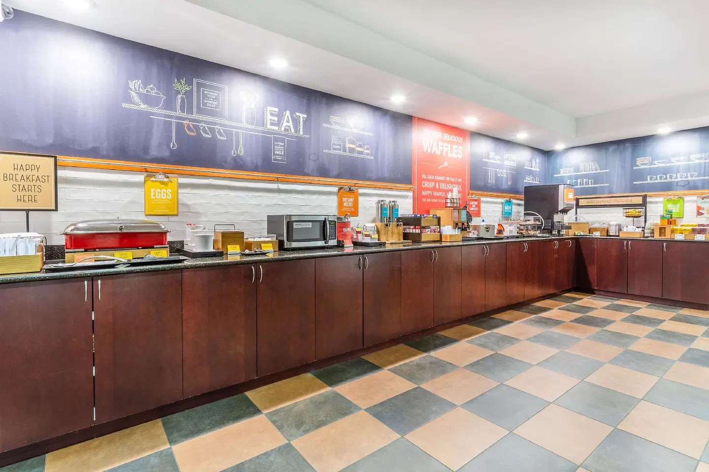 Hampton Inn Eau Claire Bar