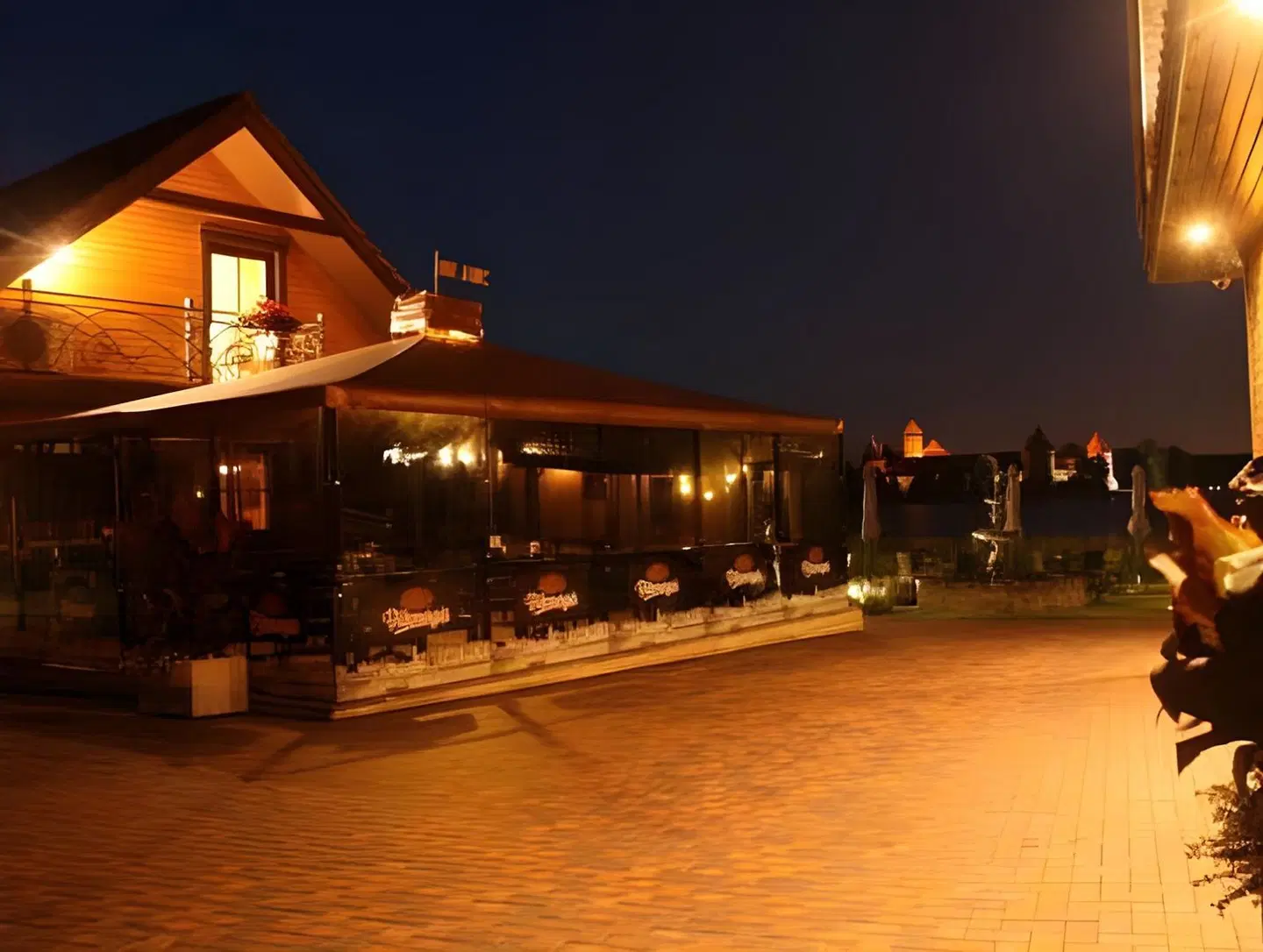 Viva Trakai Bar
