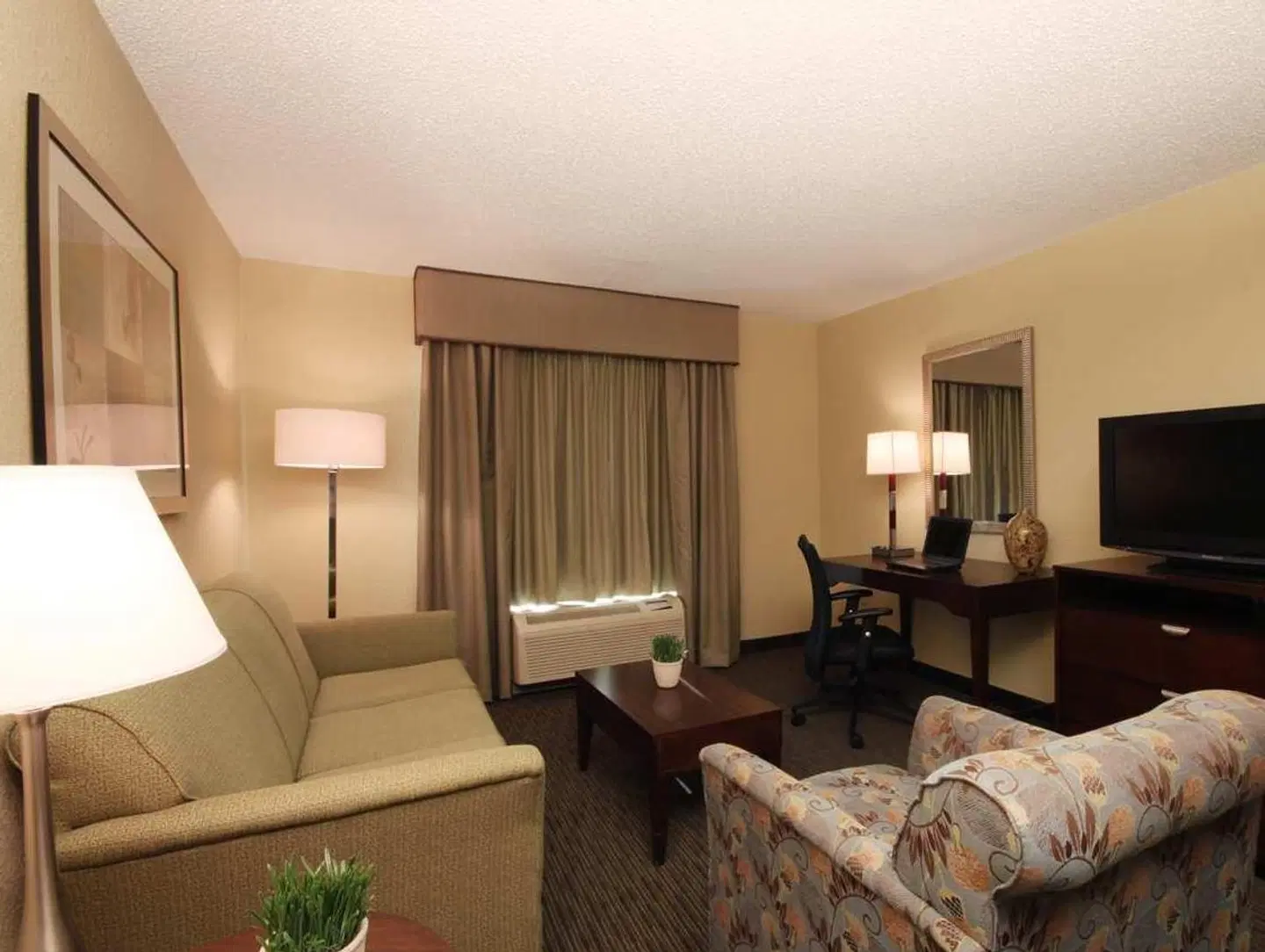 Hampton Inn & Suites Nashville/Franklin (Cool Springs) ROOM_EXAMPLE
