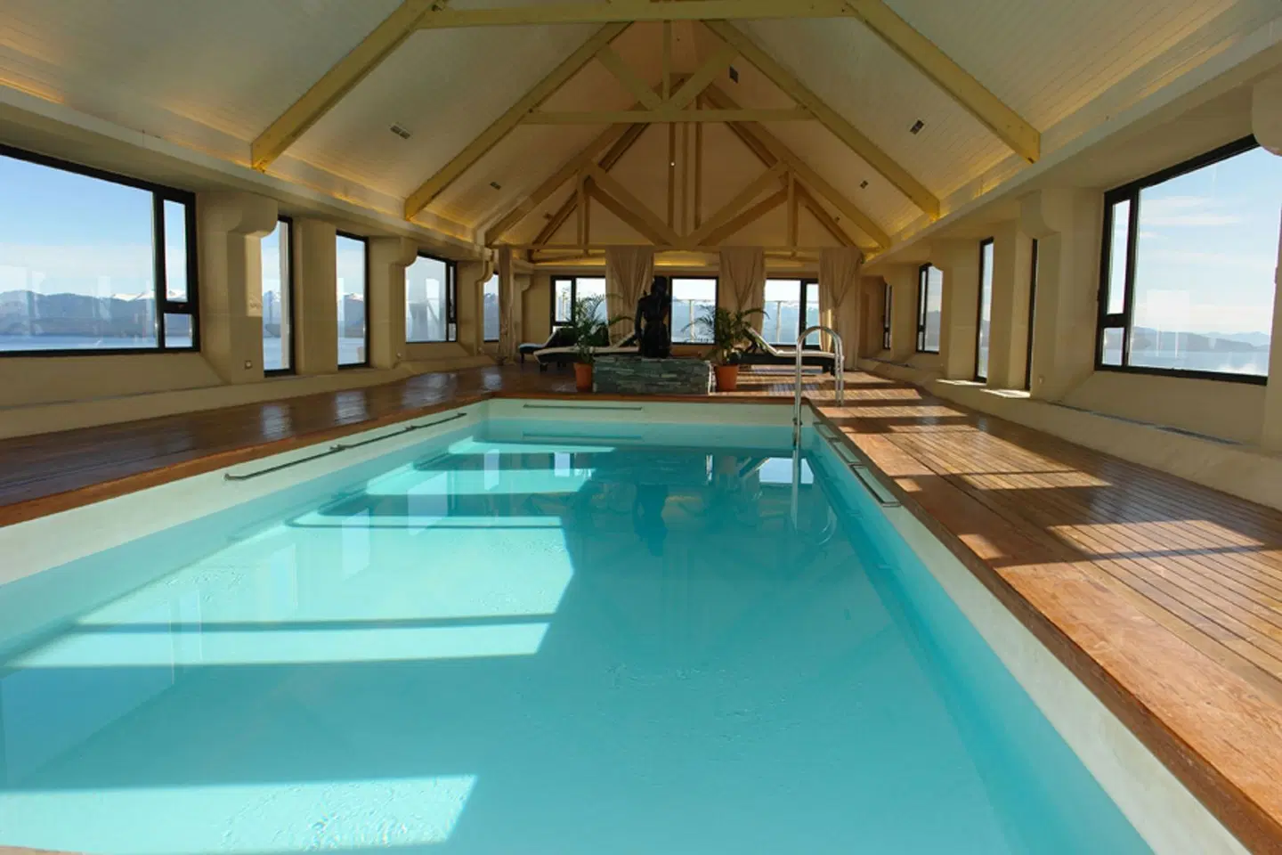 Sheraton Bariloche Hotel Hallenbad