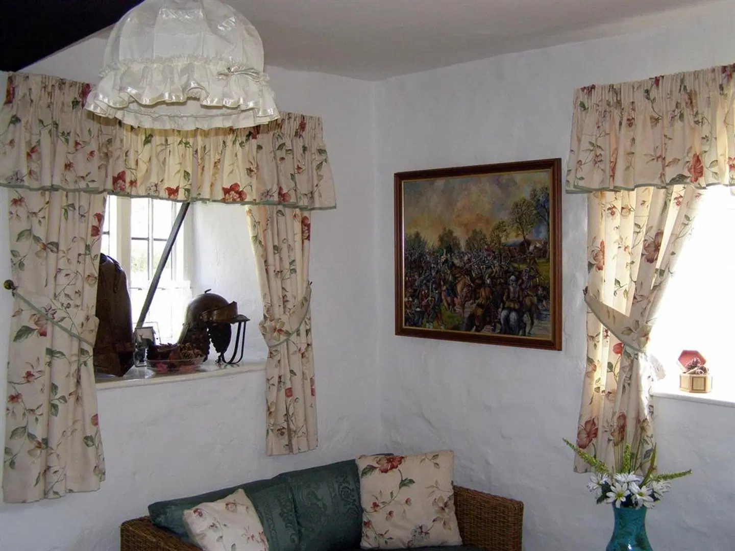 Tudor Cottage ROOM_EXAMPLE