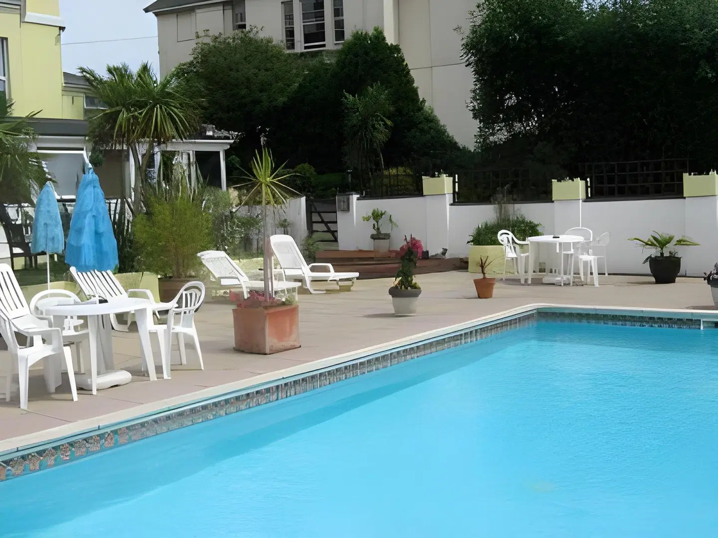 The Cimon OUTDOOR_POOL