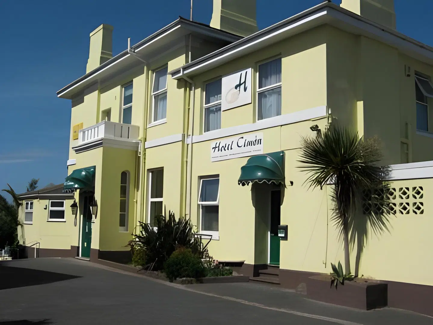 The Cimon EXTERIOR