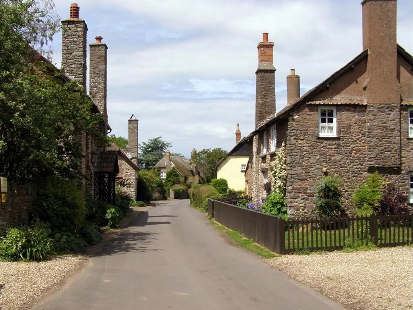 Tudor Cottage EXTERIOR