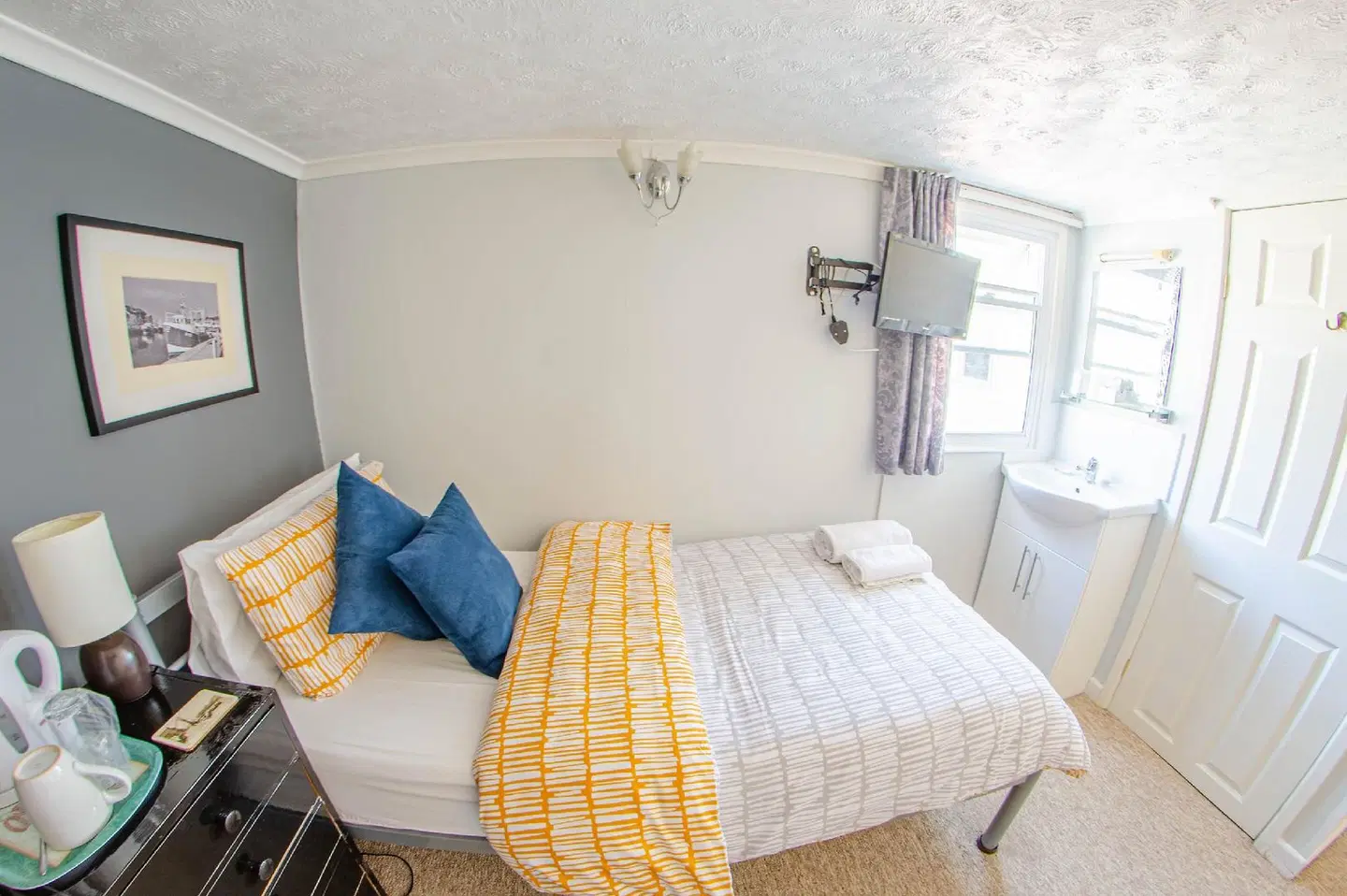 Olivers Guest House ROOM_EXAMPLE