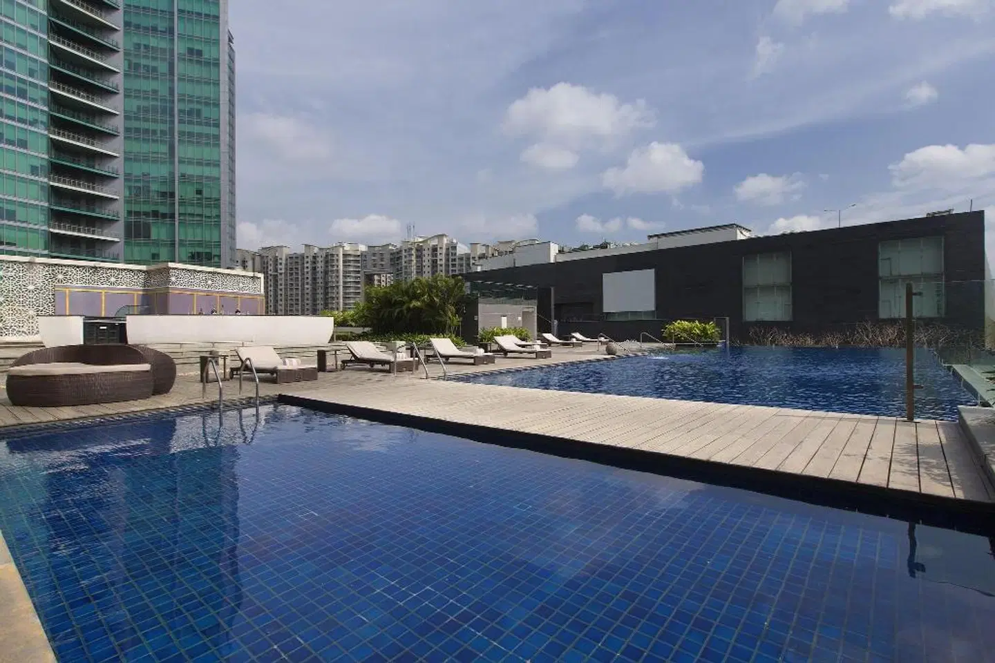 Sheraton Bangalore Hotel at Brigade Gateway OUTDOOR_POOL