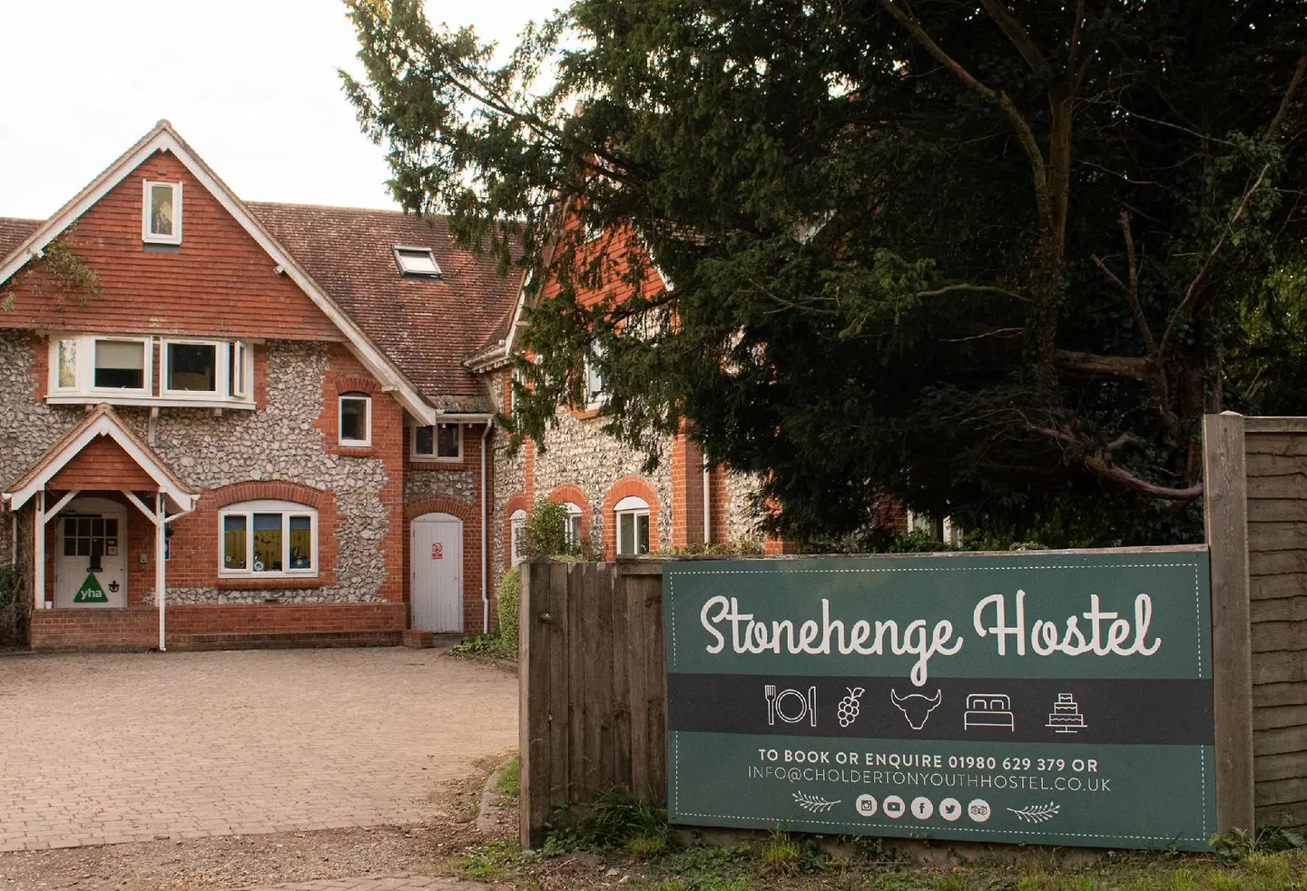 Cholderton Stonehenge Youth Hostel EXTERIOR