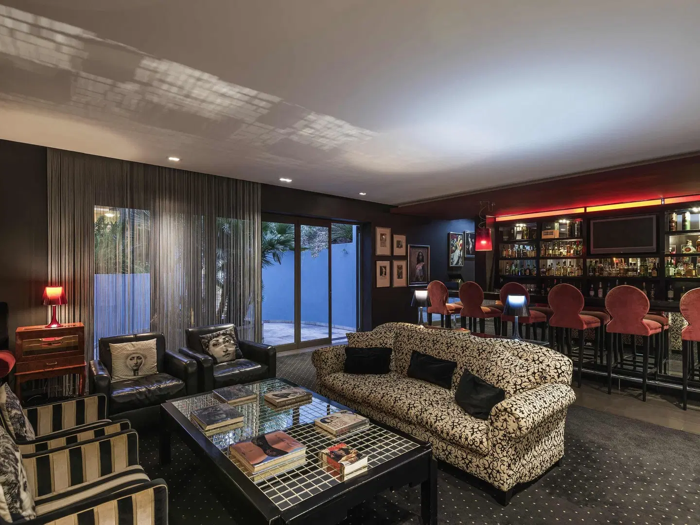 No5 Boutique Art Hotel by Mantis LOUNGE_LOBBY