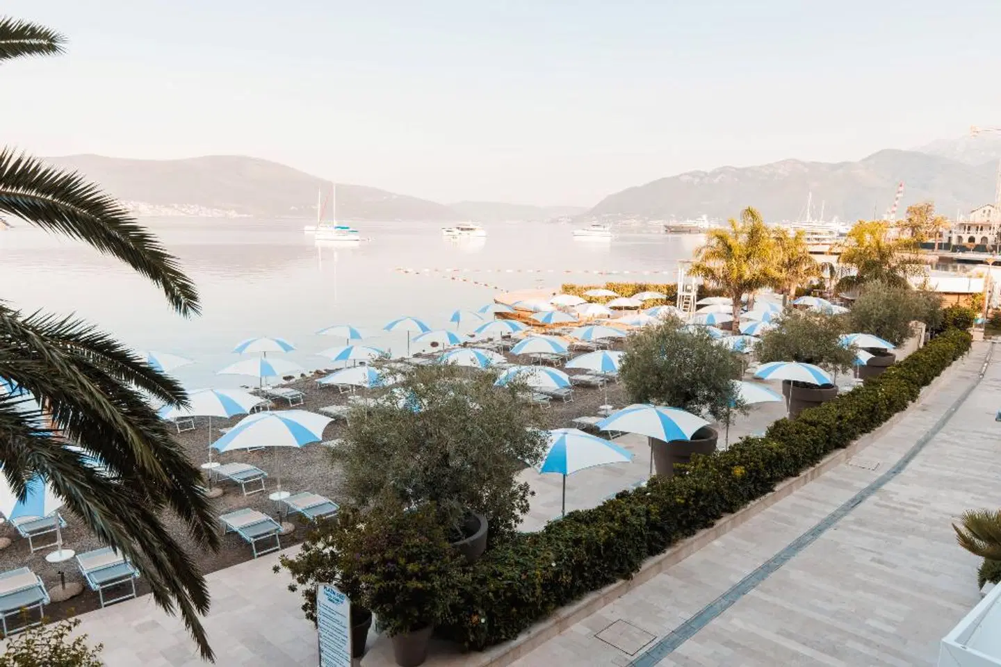 Hotel Palma OUTDOOR_POOL