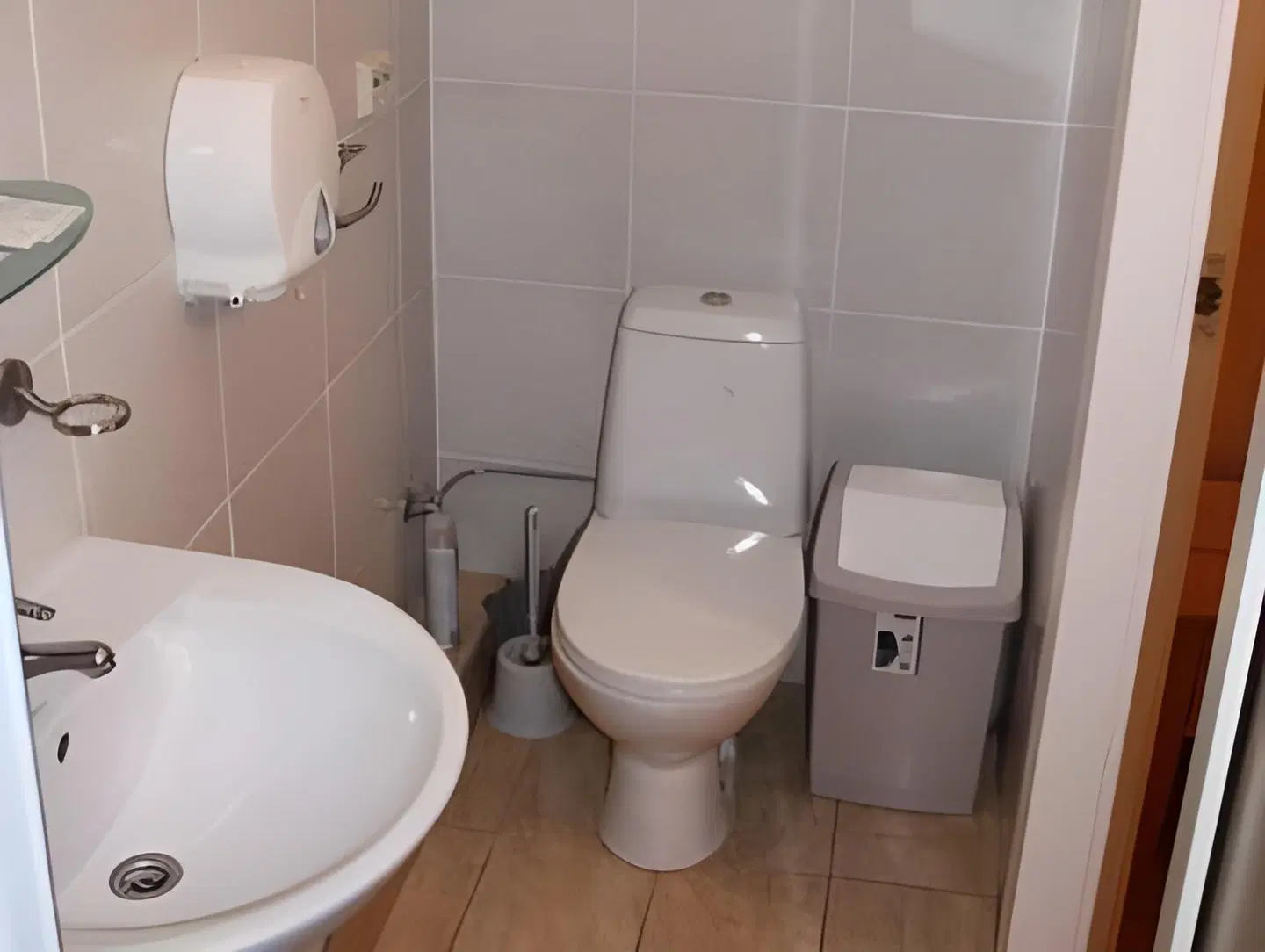 Atp'tas komplekss Lilaste Badezimmer