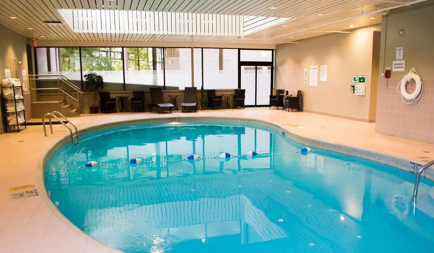 Holiday Inn Sudbury by IHG Hallenbad