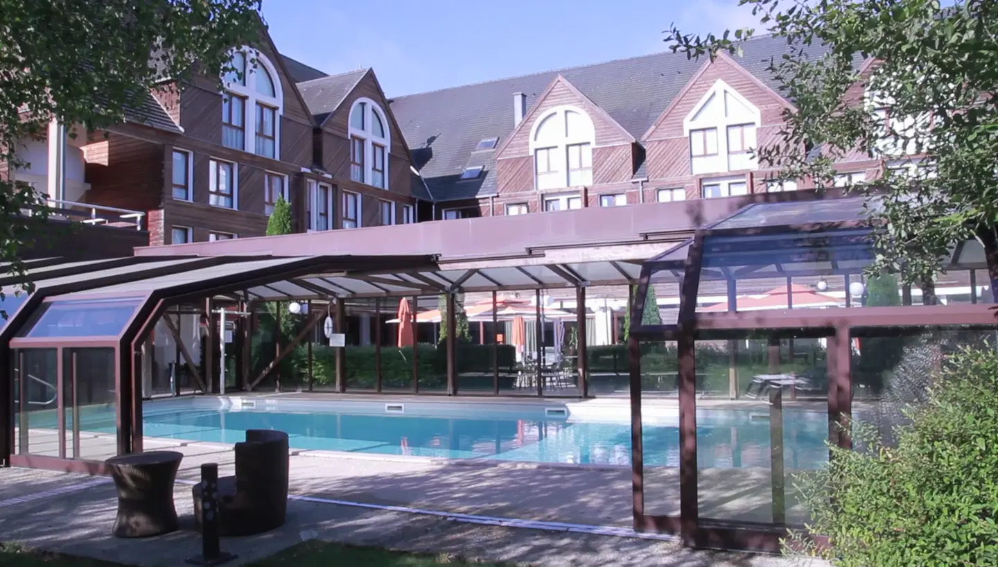 Domaine de la Forêt d'Orient OUTDOOR_POOL