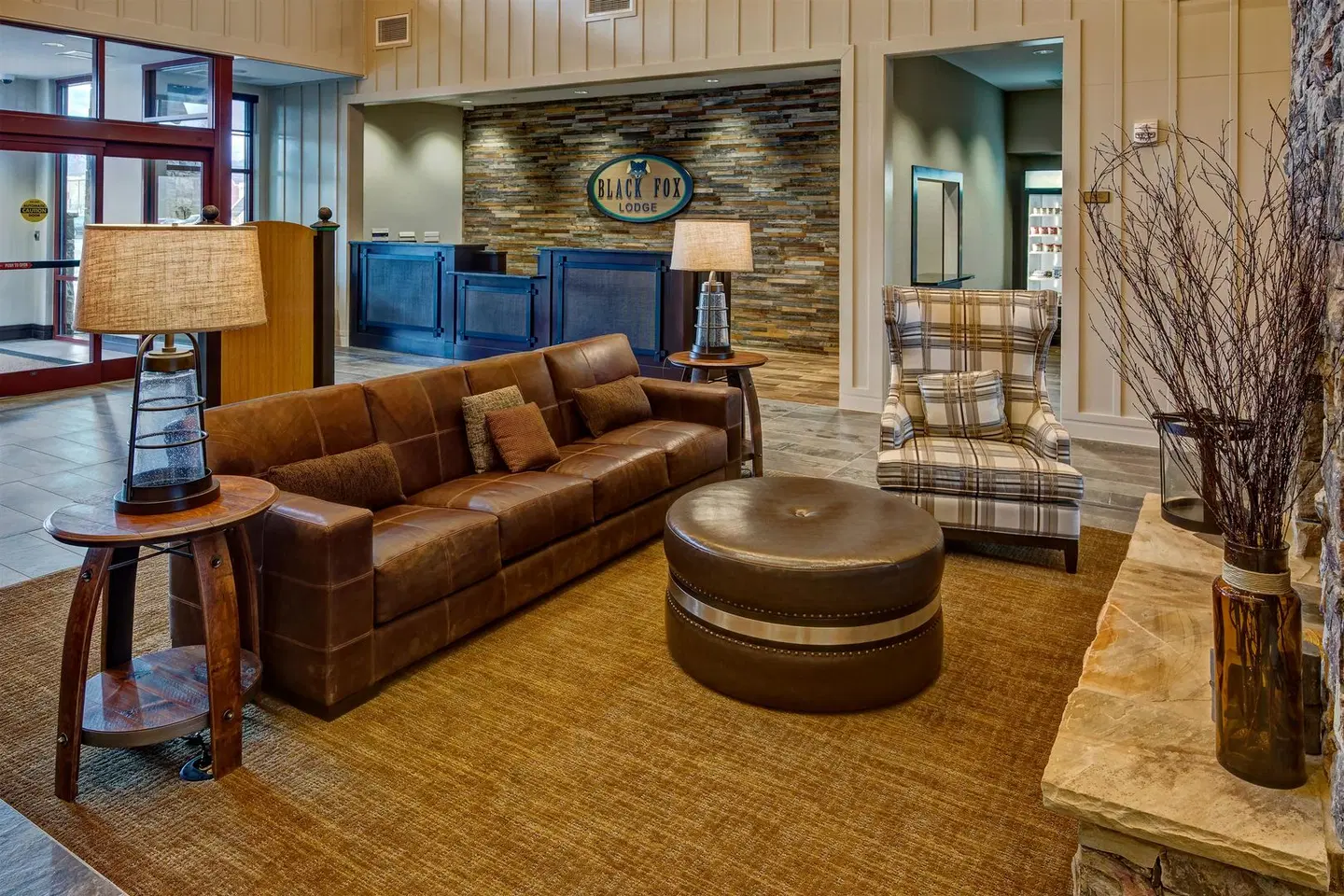 Black Fox Lodge Pigeon Forge, Tapestry Collection by Hilton LOUNGE_LOBBY