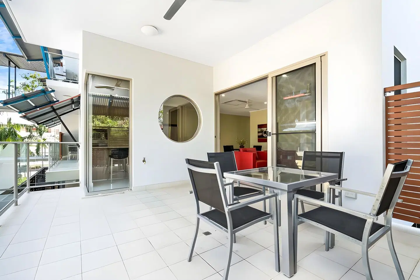 Elsey on Parap Terrasse