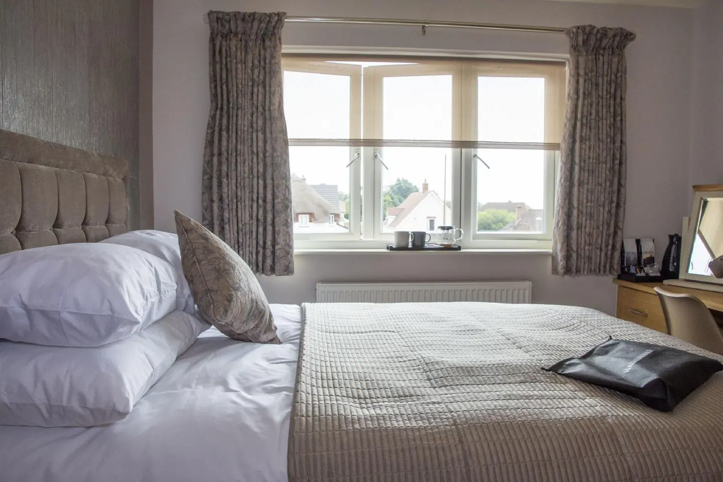 Rose and Crown ROOM_EXAMPLE